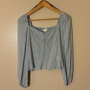 H&M Baby Blue and White Floral Long Sleeve Top Size M